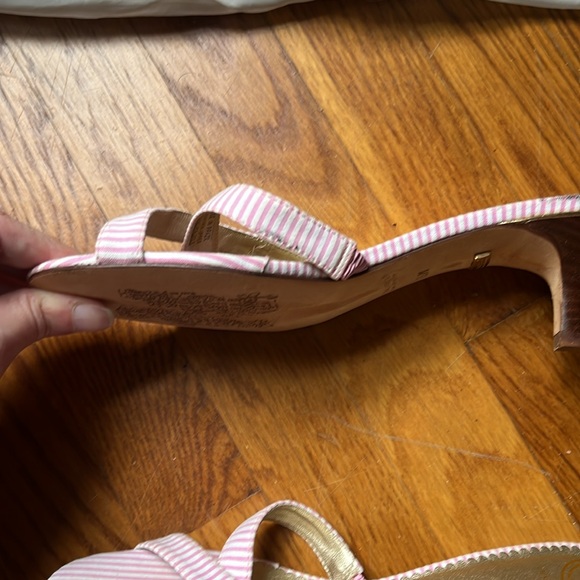 Lilly Pulitzer Sandals Size 8 1/2 Pink and White stripes-fabric - Picture 3 of 6